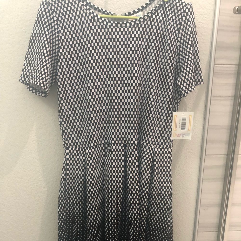 Ombré black & white dress